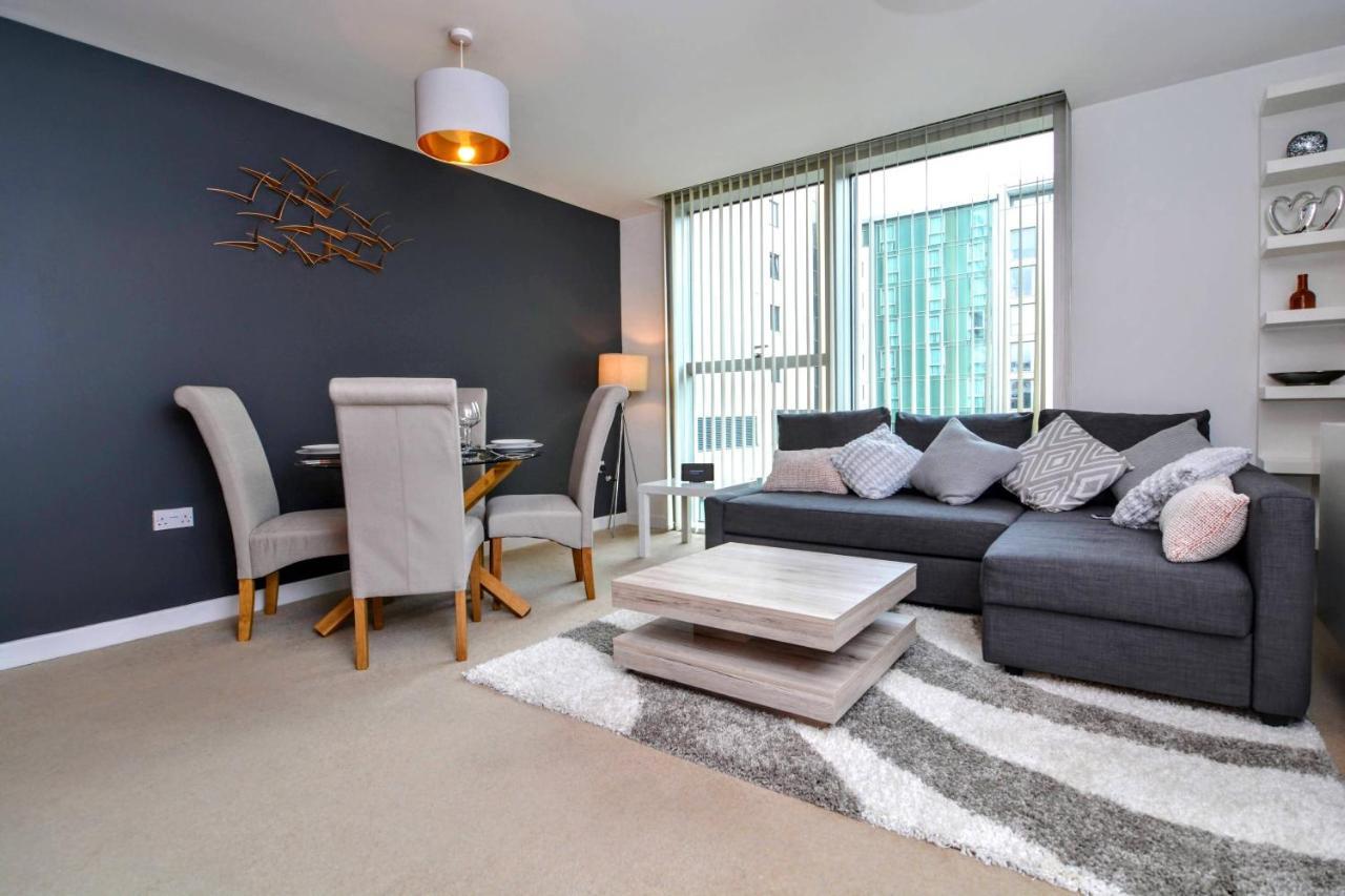 Stylish City Centre Apartment - Home From Home With Fully-Equipped Kitchen, Smart Tv, Netflix, Superfast Wifi, Free Parking, Self Check-In - By Brightleap Apartments Milton Keynes Ngoại thất bức ảnh