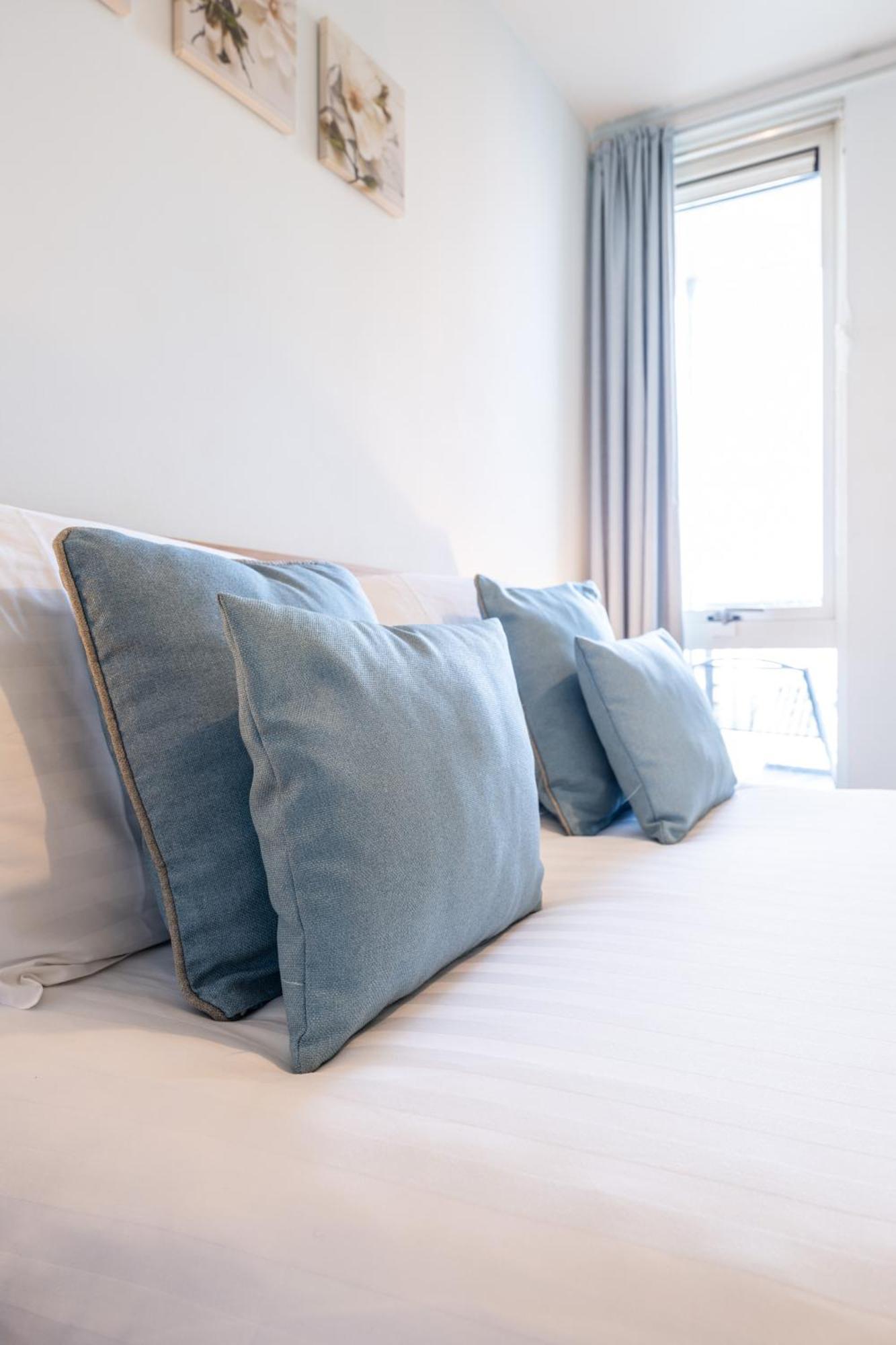 Stylish City Centre Apartment - Home From Home With Fully-Equipped Kitchen, Smart Tv, Netflix, Superfast Wifi, Free Parking, Self Check-In - By Brightleap Apartments Milton Keynes Ngoại thất bức ảnh